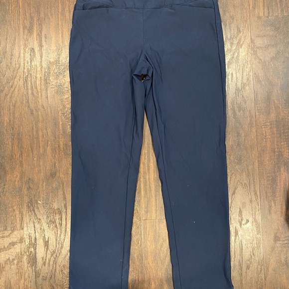 Women’s Lady Hagen Golf Pants - Picture 3 of 3